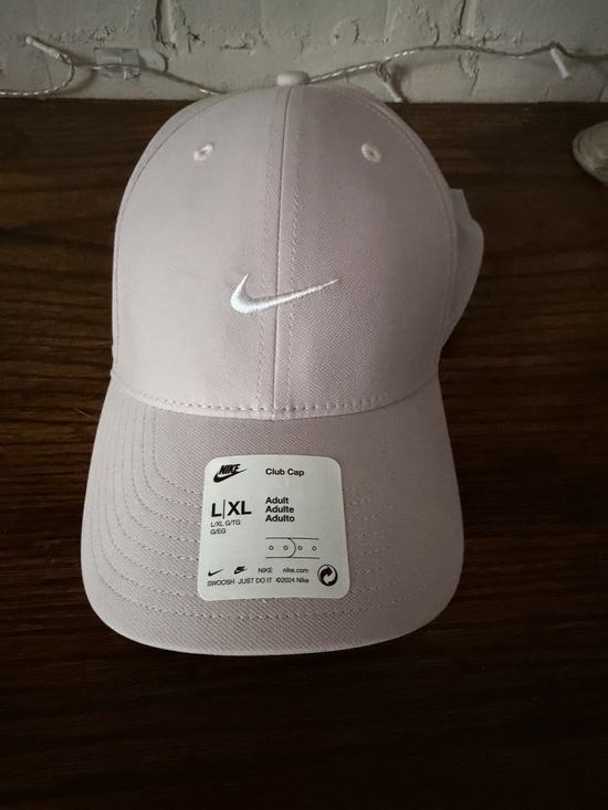 Nike Other - Nike Light Pink Swoosh Baseball Cap